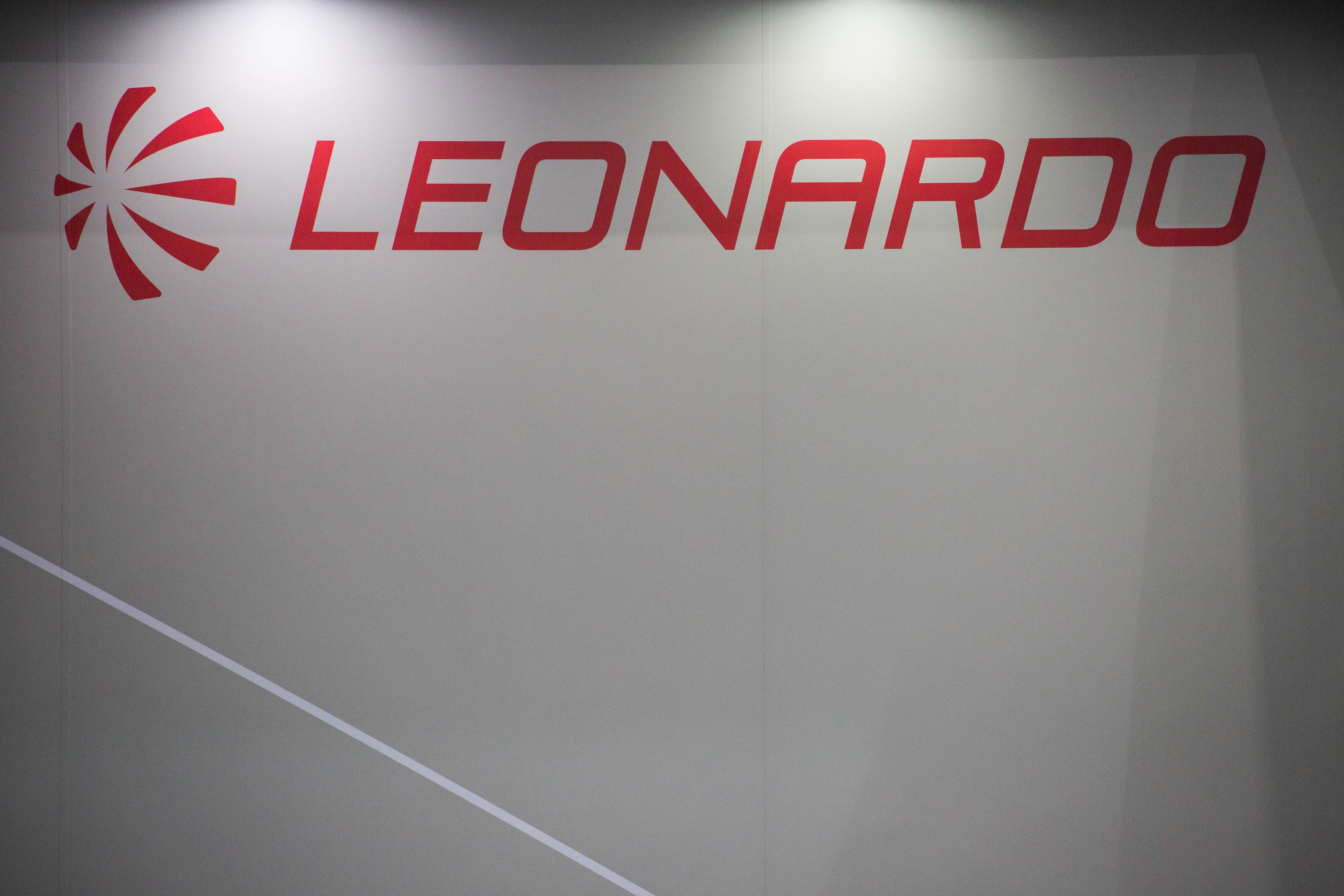 I titoli del giorno a Piazza Affari Leonardo vola, giù Stellantis