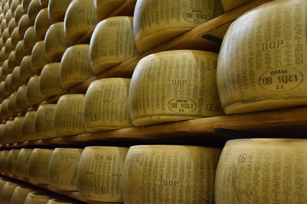 Parmigiano Reggiano, esportazioni in crescita e record di fatturato nel 2024