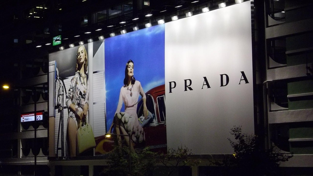 Prada acquisisce Versace per 1,25 miliardi di euro